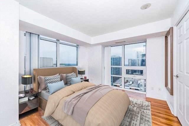 2702 - 3 Michael Power Pl, Condo with 2 bedrooms, 2 bathrooms and 1 parking in Toronto ON | Image 4