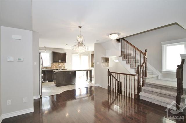 106 Brilia Private, Townhouse with 3 bedrooms, 3 bathrooms and 2 parking in Ottawa ON | Image 10
