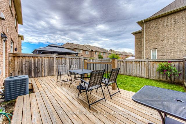 785 Megson Terr, House attached with 3 bedrooms, 4 bathrooms and 3 parking in Milton ON | Image 22