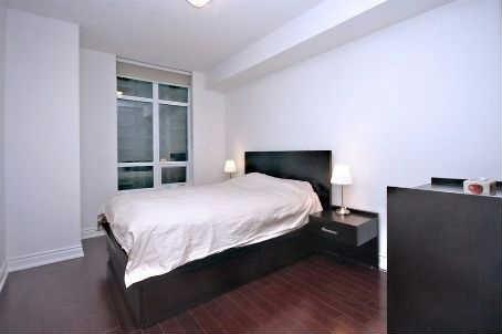 1006 - 20 Bloorview Pl, Condo with 2 bedrooms, 2 bathrooms and 2 parking in Toronto ON | Image 6