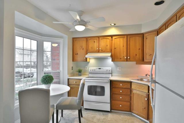 5 - 2390 Woodward Ave, Townhouse with 2 bedrooms, 3 bathrooms and 2 parking in Burlington ON | Image 3