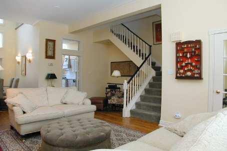 TH3 - 38 Earl Rd, Townhouse with 2 bedrooms, 3 bathrooms and 1 parking in Toronto ON | Image 3
