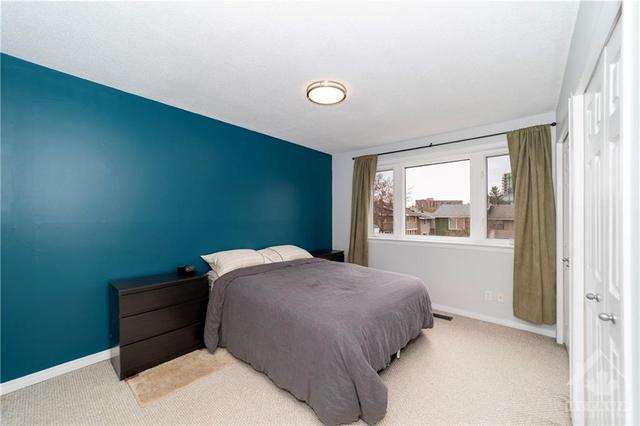 224 Monterey Dr, Townhouse with 3 bedrooms, 2 bathrooms and 1 parking in Ottawa ON | Image 14