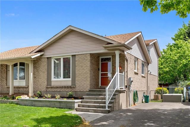 7 Cecelia Crt, House semidetached with 3 bedrooms, 2 bathrooms and 3 parking in St. Catharines ON | Image 12