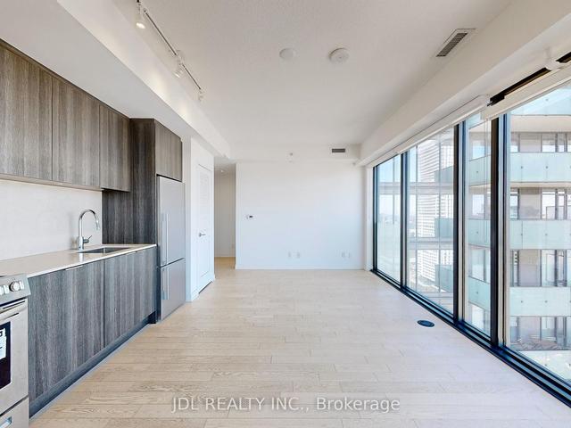 3002 - 25 Richmond St E, Condo with 1 bedrooms, 1 bathrooms and 0 parking in Toronto ON | Image 24