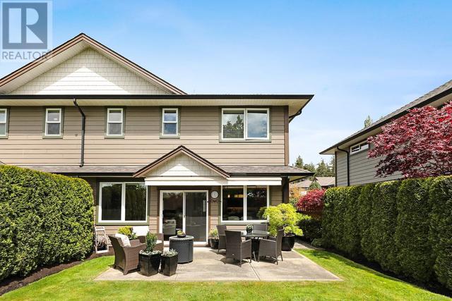 4 - 2030 Wallace Ave, House attached with 3 bedrooms, 3 bathrooms and null parking in Comox BC | Image 3