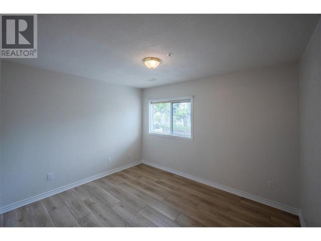 106 - 2245 Atkinson St, Condo with 2 bedrooms, 2 bathrooms and 1 parking in Penticton BC | Image 26