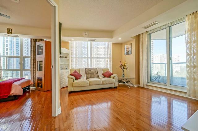 911 - 1 Elm Dr, Condo with 2 bedrooms, 2 bathrooms and 1 parking in Mississauga ON | Image 6