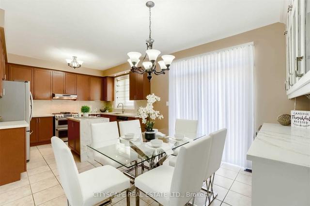 33 Huntspoint Dr, House detached with 4 bedrooms, 4 bathrooms and 3 parking in Brampton ON | Image 11