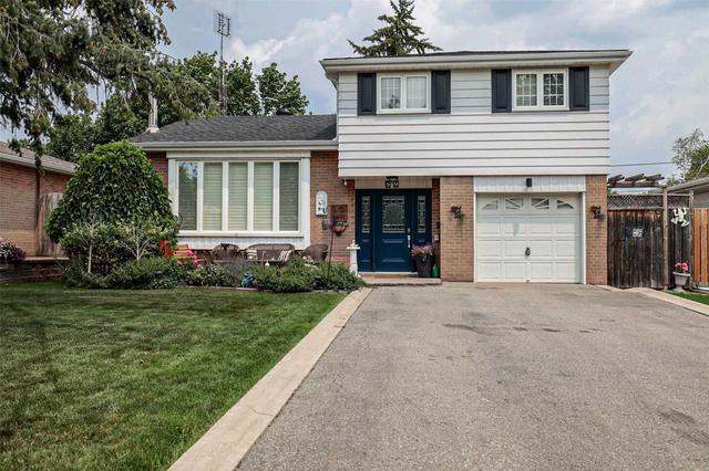 59 Braemar Dr, House detached with 3 bedrooms, 3 bathrooms and 7 parking in Brampton ON | Image 1