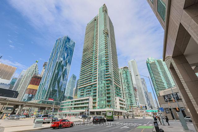 4401 - 33 Bay St, Condo with 1 bedrooms, 1 bathrooms and 0 parking in Toronto ON | Image 1