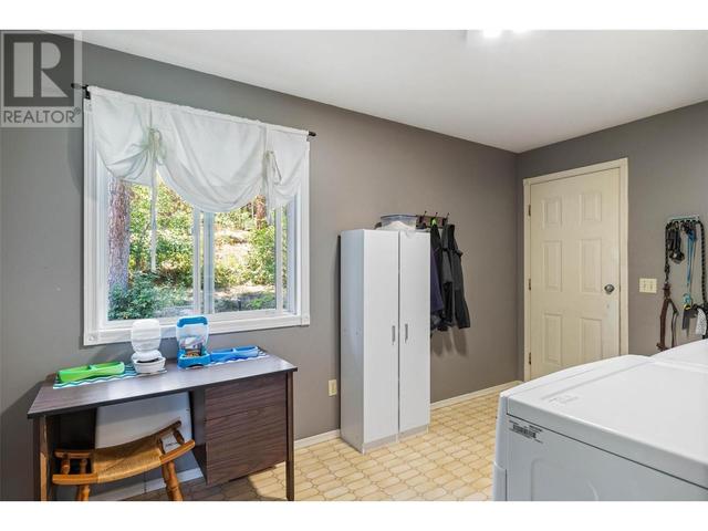 3194 Mcleod Rd, House detached with 3 bedrooms, 2 bathrooms and 4 parking in West Kelowna BC | Image 13