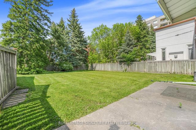 12 Verwood Ave, House detached with 3 bedrooms, 1 bathrooms and 7 parking in Toronto ON | Image 18