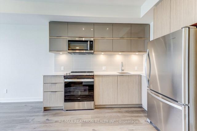 1009 - 10 Deerlick Ct, Condo with 3 bedrooms, 2 bathrooms and 1 parking in Toronto ON | Image 9