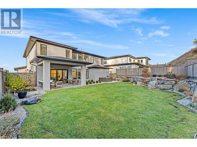 419 Hawk Hill Dr, House detached with 6 bedrooms, 4 bathrooms and 5 parking in Kelowna BC | Image 42