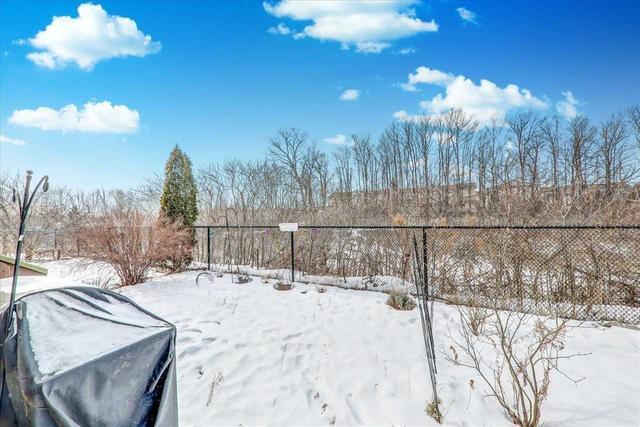 8 Bon Echo Ct, House semidetached with 3 bedrooms, 5 bathrooms and 4 parking in Toronto ON | Image 16