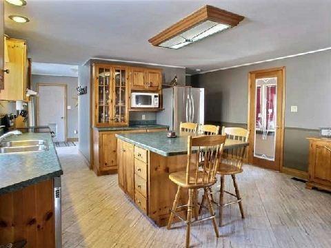 235 Main St E, House detached with 3 bedrooms, 2 bathrooms and 5 parking in Oxford ON | Image 5