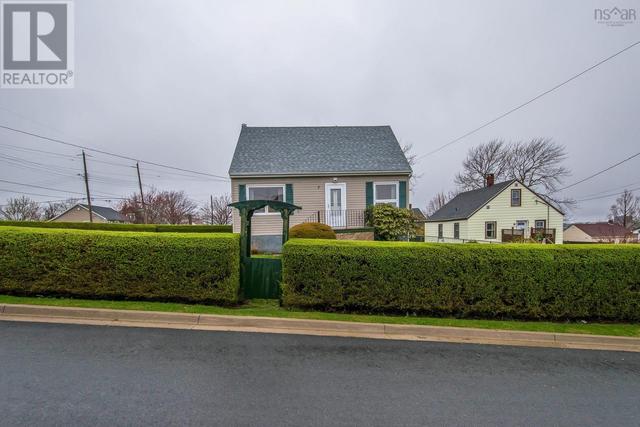 2 Heather St, House detached with 3 bedrooms, 1 bathrooms and null parking in Halifax NS | Image 6