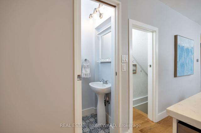 32 Benson Ave, House semidetached with 3 bedrooms, 3 bathrooms and 2 parking in Toronto ON | Image 3