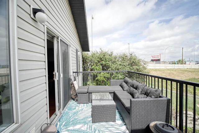 503 34 Ave Ne, Home with 5 bedrooms, 3 bathrooms and 4 parking in Calgary AB | Image 9