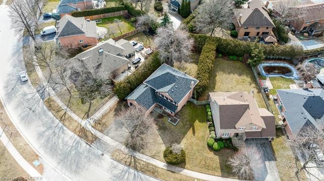 460 Aspen Forest Drive, House detached with 5 bedrooms, 2 bathrooms and 6 parking in Oakville ON | Image 9