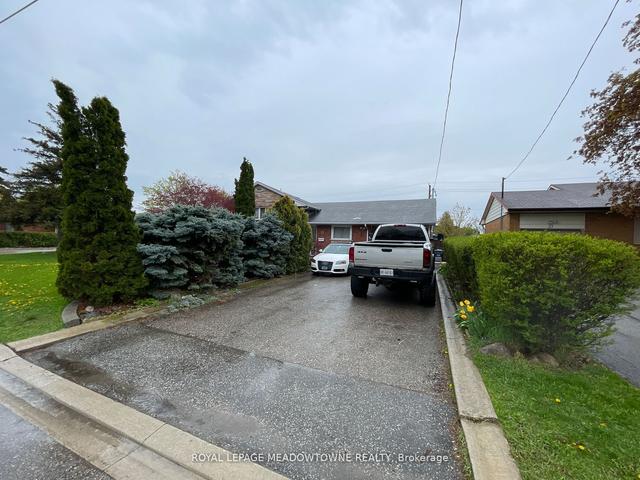 21 Swanhurst Blvd, House detached with 3 bedrooms, 1 bathrooms and 2 parking in Mississauga ON | Image 1