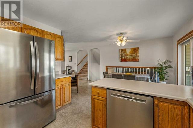 4136 4 Avenue, House detached with 4 bedrooms, 3 bathrooms and 2 parking in Edson AB | Image 11