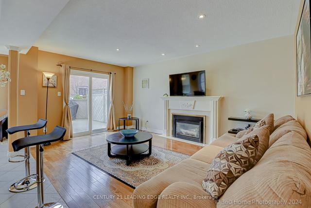 53 Marsh St, House detached with 4 bedrooms, 4 bathrooms and 4 parking in Richmond Hill ON | Image 3