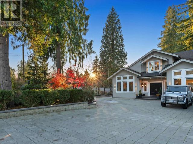 4511 Capilano Rd, House detached with 5 bedrooms, 5 bathrooms and 2 parking in North Vancouver BC | Image 38
