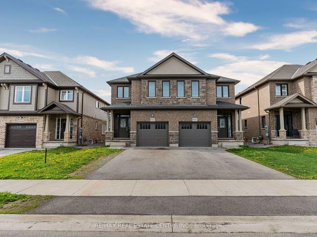 9561 Tallgrass Ave, House semidetached with 3 bedrooms, 3 bathrooms and 3 parking in Niagara Falls ON | Image 1