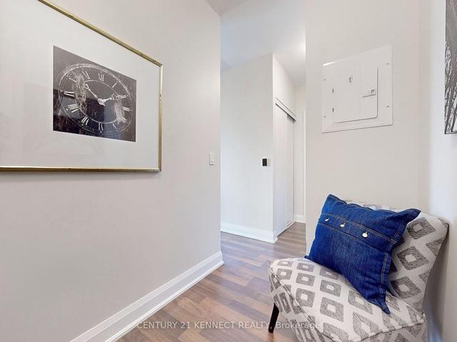 1608 - 68 Canterbury Pl, Condo with 1 bedrooms, 1 bathrooms and 1 parking in Toronto ON | Image 4