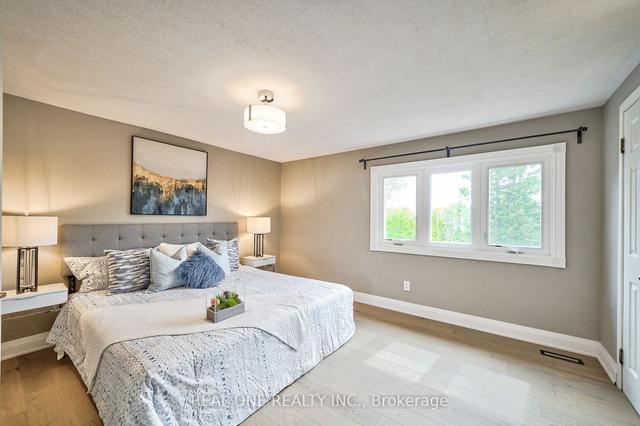 60 Harnworth Dr, House detached with 3 bedrooms, 3 bathrooms and 4 parking in Toronto ON | Image 14