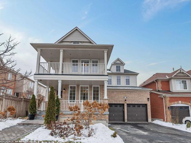 584 Mavrinac Blvd, House detached with 4 bedrooms, 3 bathrooms and 4 parking in Aurora ON | Image 1