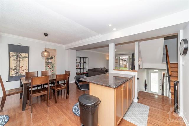 224 Monterey Dr, Townhouse with 3 bedrooms, 2 bathrooms and 1 parking in Ottawa ON | Image 13