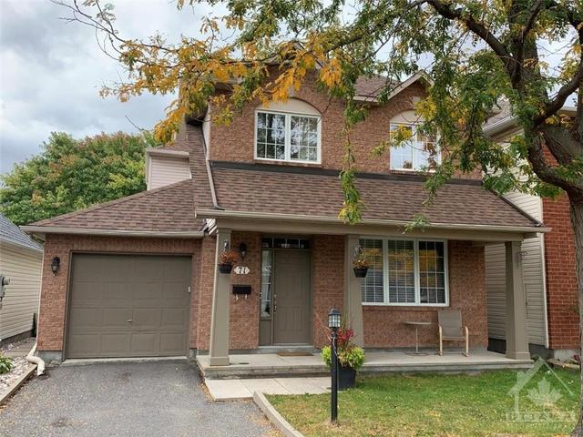 71 Appledale Dr, House detached with 3 bedrooms, 3 bathrooms and 1 parking in Ottawa ON | Image 2