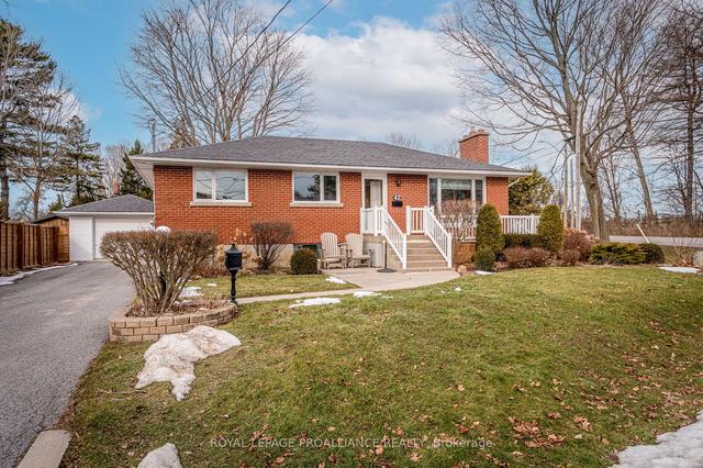 42 Point Cres, House detached with 1 bedrooms, 2 bathrooms and 4 parking in Kingston ON | Image 1