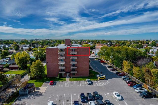 609 - 264 Grantham Ave, House attached with 2 bedrooms, 1 bathrooms and 1 parking in St. Catharines ON | Image 12