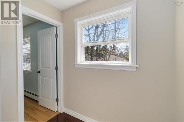 55 Dr Ernst Crt, House detached with 4 bedrooms, 2 bathrooms and null parking in Bridgewater NS | Image 43