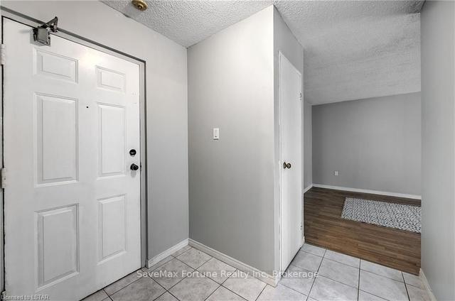 101 - 135 Base Line Rd W, Condo with 2 bedrooms, 1 bathrooms and 1 parking in London ON | Image 30