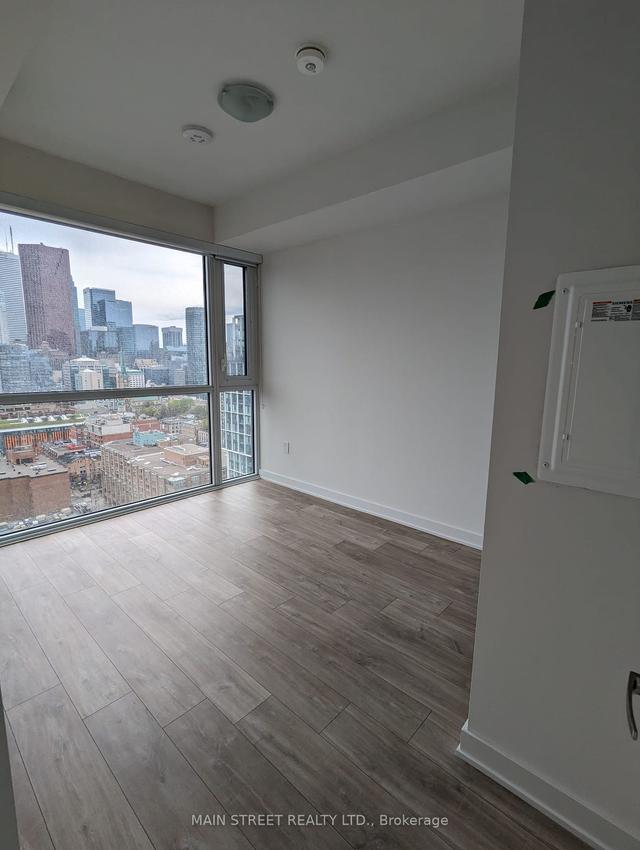2329 - 135 Lower Sherbourne St, Condo with 3 bedrooms, 2 bathrooms and 1 parking in Toronto ON | Image 9