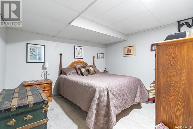 401 Guloien Ave, House detached with 2 bedrooms, 3 bathrooms and null parking in White Fox SK | Image 34