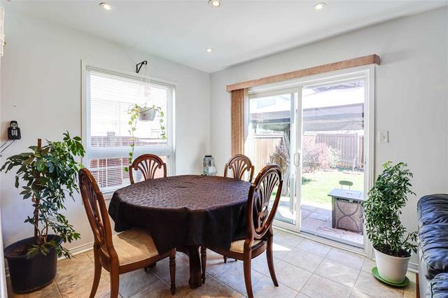 1449 Cordick St, House detached with 3 bedrooms, 3 bathrooms and 6 parking in Oshawa ON | Image 2