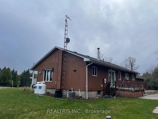 12 Brydges Rd, House detached with 2 bedrooms, 4 bathrooms and 12 parking in Greater Madawaska ON | Image 17