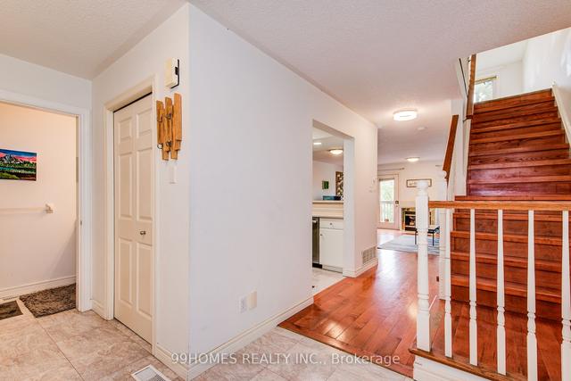 232 Blackhorne Dr, Townhouse with 2 bedrooms, 3 bathrooms and 1 parking in Kitchener ON | Image 38