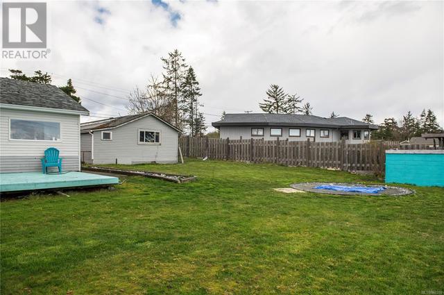 3813 Island Hwy S, House detached with 4 bedrooms, 3 bathrooms and 6 parking in Strathcona D (Oyster Bay   Buttle Lake) BC | Image 10