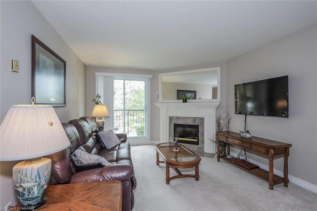 210 - 733 Deveron Cres, House attached with 3 bedrooms, 1 bathrooms and 1 parking in London ON | Image 14