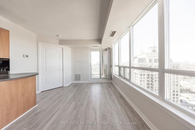2314 - 17 Barberry Pl, Condo with 1 bedrooms, 1 bathrooms and 1 parking in Toronto ON | Image 3