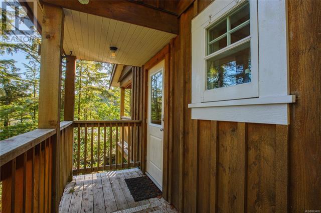 225 Boardwalk Blvd, House detached with 2 bedrooms, 1 bathrooms and 2 parking in Ucluelet BC | Image 9