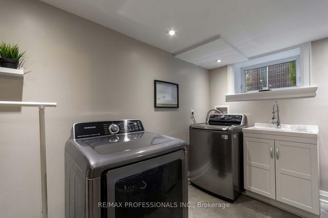 27 Thornly Cres, House detached with 4 bedrooms, 4 bathrooms and 3 parking in Toronto ON | Image 28