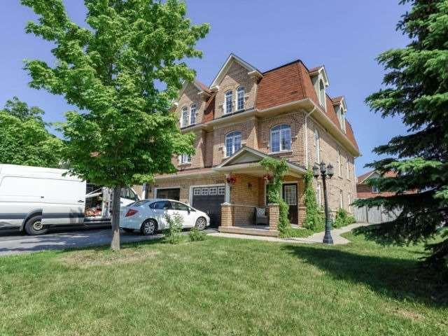 3630 Southwick St, House semidetached with 3 bedrooms, 3 bathrooms and 2 parking in Mississauga ON | Image 4